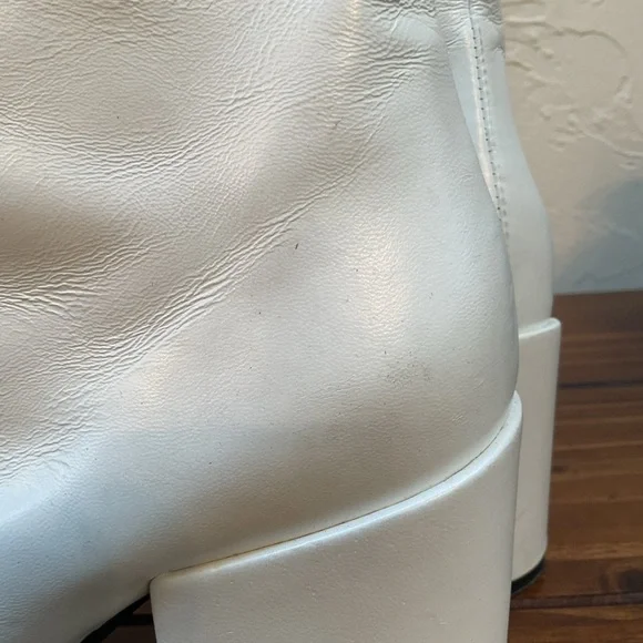 ‼️McQ WHITE BOOTIES by ALEXANDER McQUEEN‼️ - Picture 7 of 13